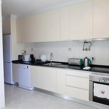 - Ferias Felizes Apartment Portimao